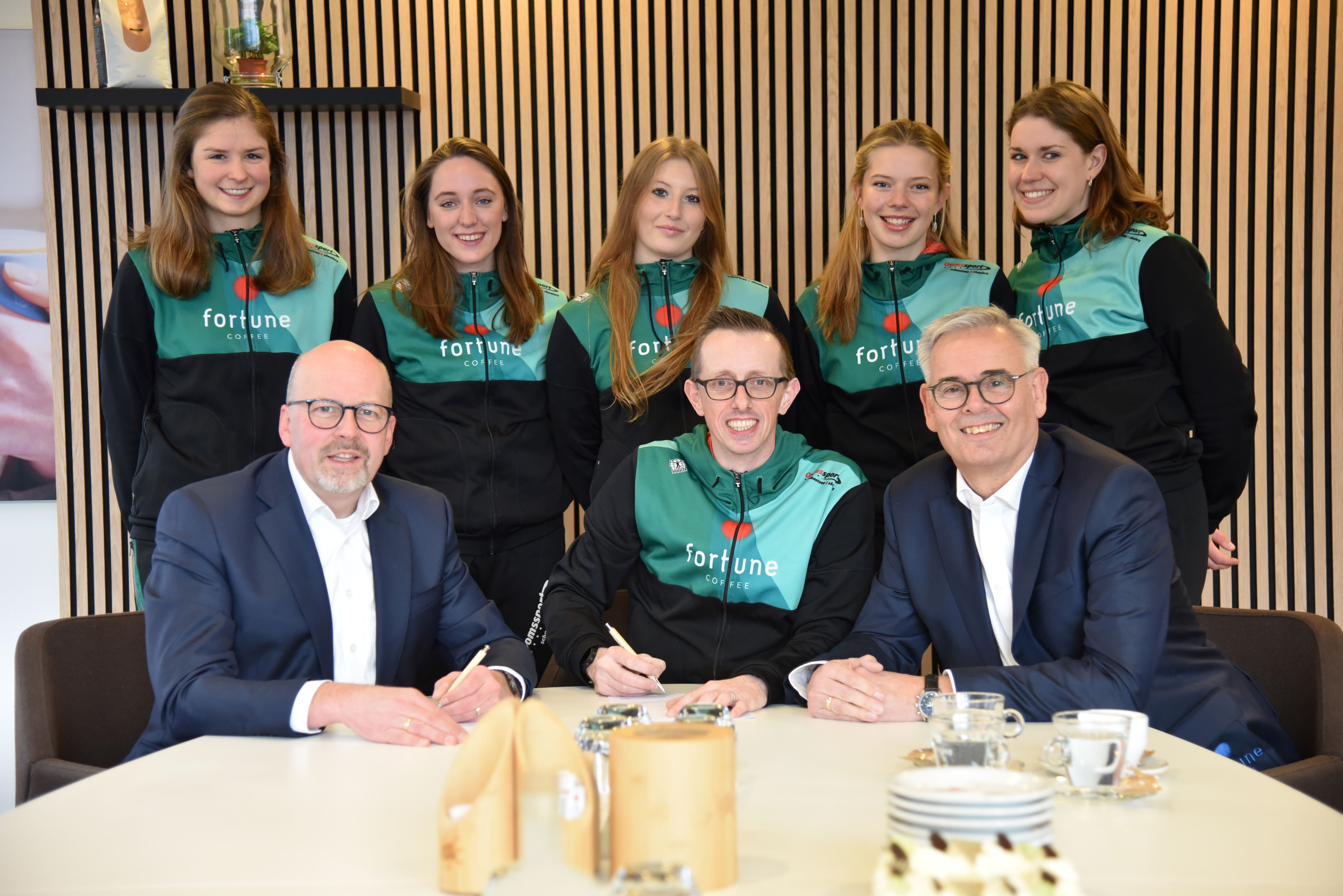 Fortune Coffee en schaatsers