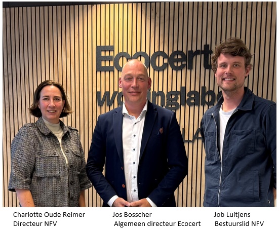 Vertegenwoordigers Nationale Franchise Vereniging samen met Ecocert 