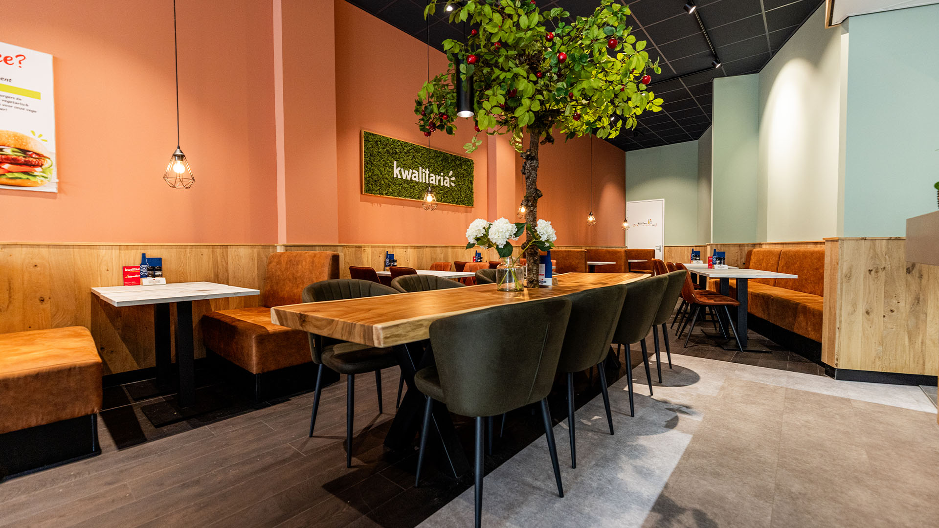 Broers openen eerste Nijmeegse Kwalitaria 