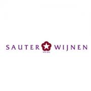 Logo van Sauter Wijnen met paarse tekst en een rode stervormige bloem als middelpunt.