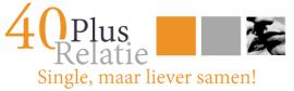 Logo van 40PlusRelatie met de tekst Single, maar liever samen! en abstracte icoontjes.