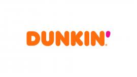 Dunkin' logo met oranje tekst en een roze apostrof op een witte achtergrond.