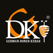 Logo van German Doner Kebab met de letters GDK en een gestileerde kebabskewer op zwarte achtergrond.
