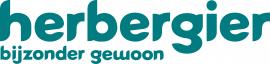 Herbergier logo met de tekst bijzonder gewoon in groene letters.