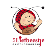 Logo van Gastouderbureau Het Liefbeestje met een getekend kind verkleed als lieveheersbeestje.