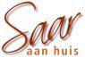 Saar aan Huis-logo met sierlijke rode letters op een witte achtergrond.