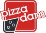 Pizzadam-logo met rode rechthoek, witte tekst en zwarte pizzapunt met stippen.