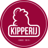 Rond rood logo van Kipperij met een gestileerde kip en de tekst 'Since 2019'.